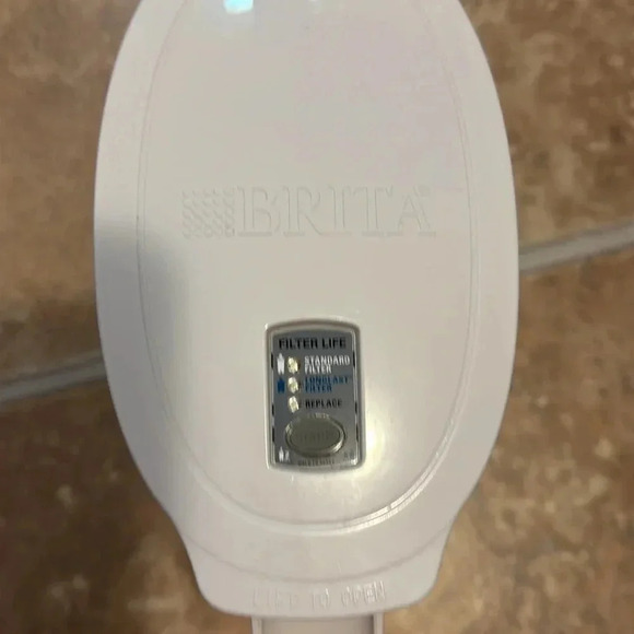 (SALE!!) BRITA WATER FILTER SYSTEM Pitcher OB11 & 1 NWT BRITA FILTER - Picture 8 of 8